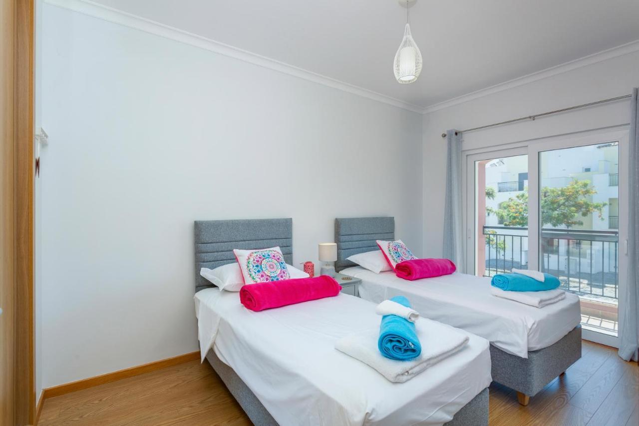 Casa Joana At Opomar By Cara Rentals กาบานัส เด ตาวีรา ภายนอก รูปภาพ